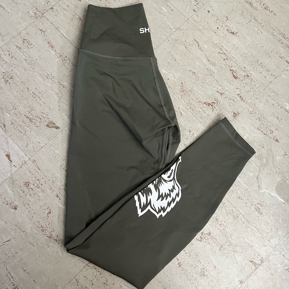 She Big Wolf Leggings in Laurel Stone